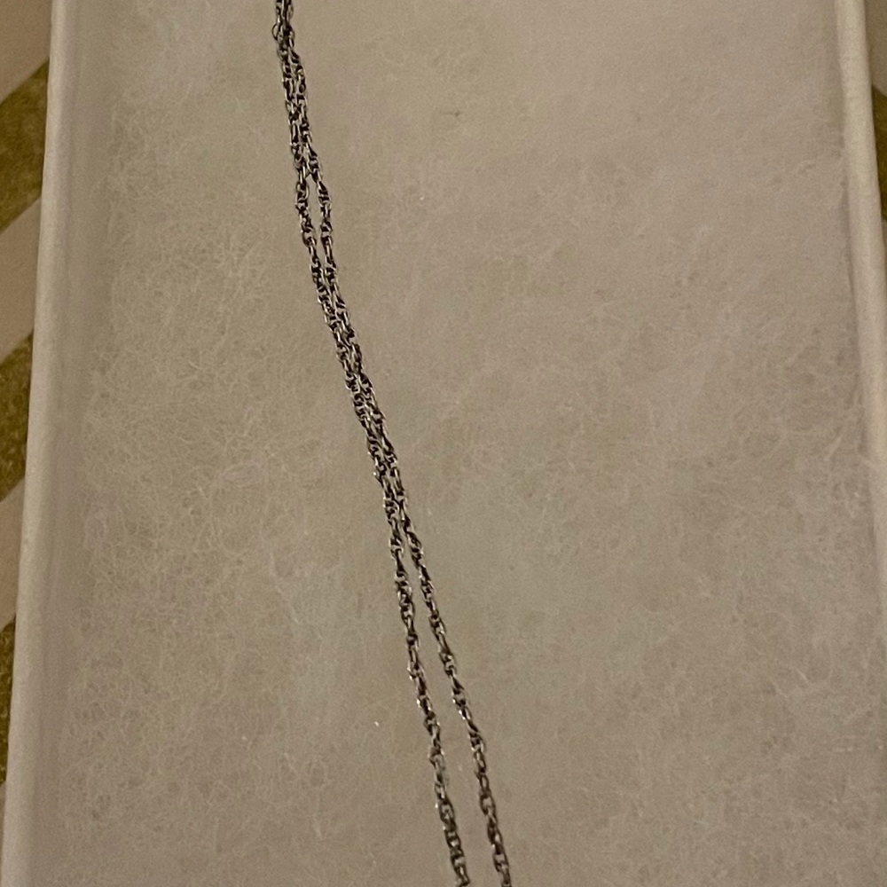 Necklaces - Picture 3 of 4